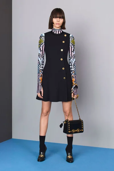 Look 10
